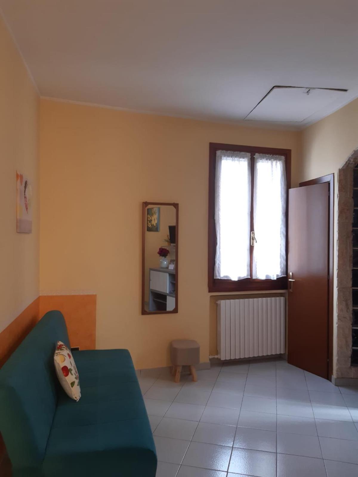 Stylish Flat "Il Sole" Nova Milanese Apartment Екстериор снимка